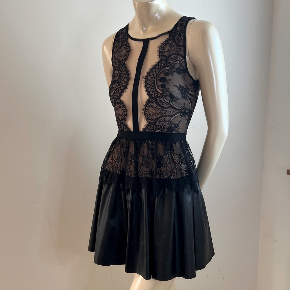 ❤️ BCBGMAXAZRIA Black Lace and faux Leather Dress